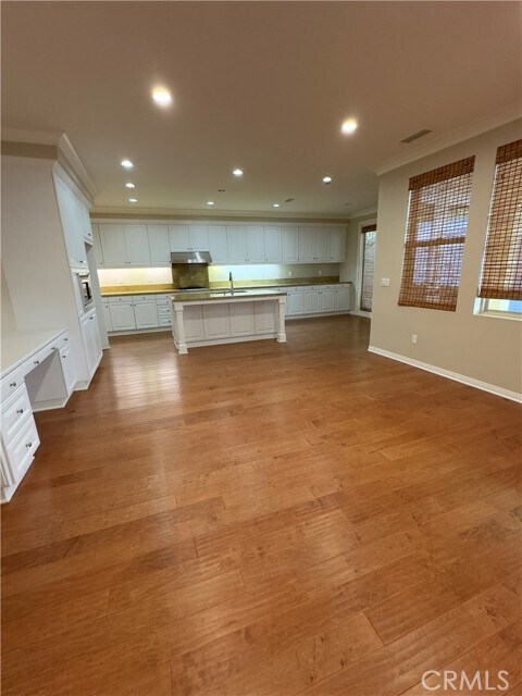 Building Photo - 35 Deergrass