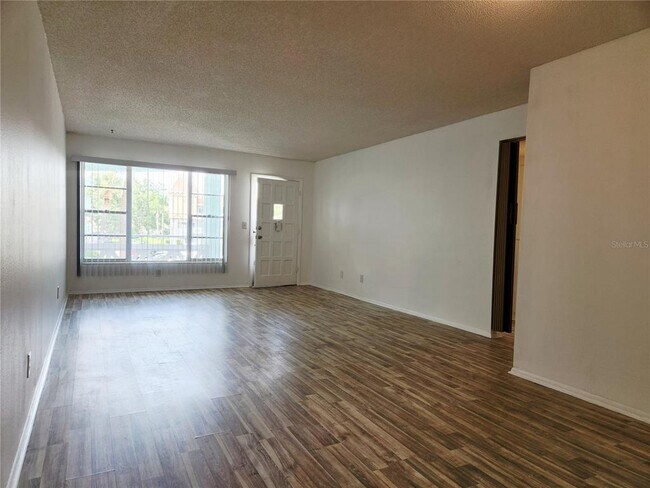 Building Photo - 2456 Ecuadorian Way