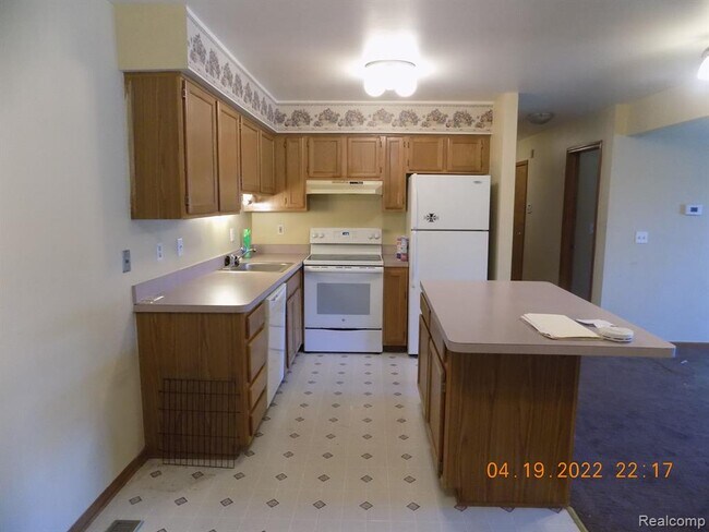 Building Photo - 15246 Ashley Ct