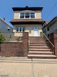 Building Photo - 26 Prescott Ave