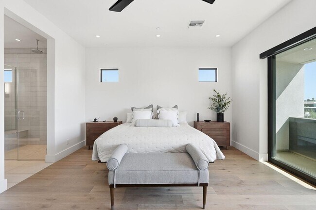 Building Photo - 4544 N Evans Dr