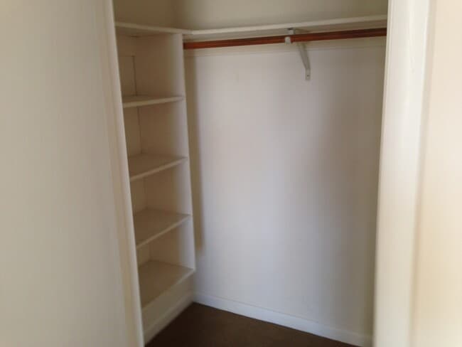 Building Photo - 1755 Holland Cliffs Rd