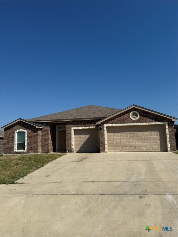 Primary Photo - 4405 Texas Rangers Dr