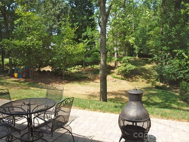 Building Photo - 3922 Fellsway Rd