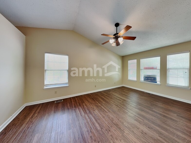 Building Photo - 6043 Polonius Ct