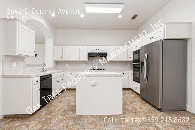 Building Photo - 2642 E Eclipse Ave