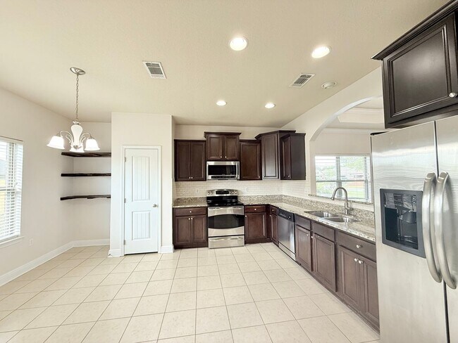 Building Photo - Beautiful 3-Bedroom Corner Lot