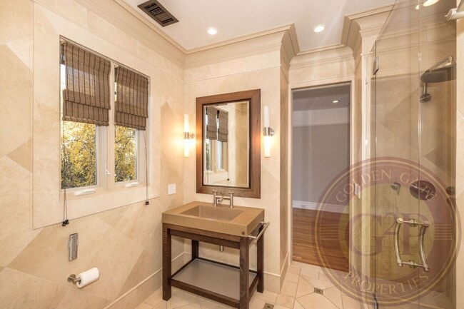 Building Photo - Noe Valley - 2 BR, 1 BA Condo 1,067 Sq. Ft. - 3D Virtual Tour, Parking
