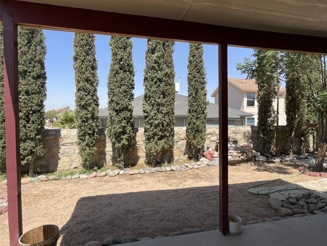 Building Photo - 3701 Trina Pl