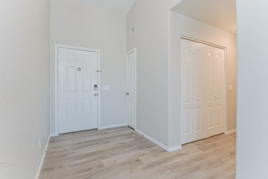 Building Photo - 7306 W Moonmist Pl