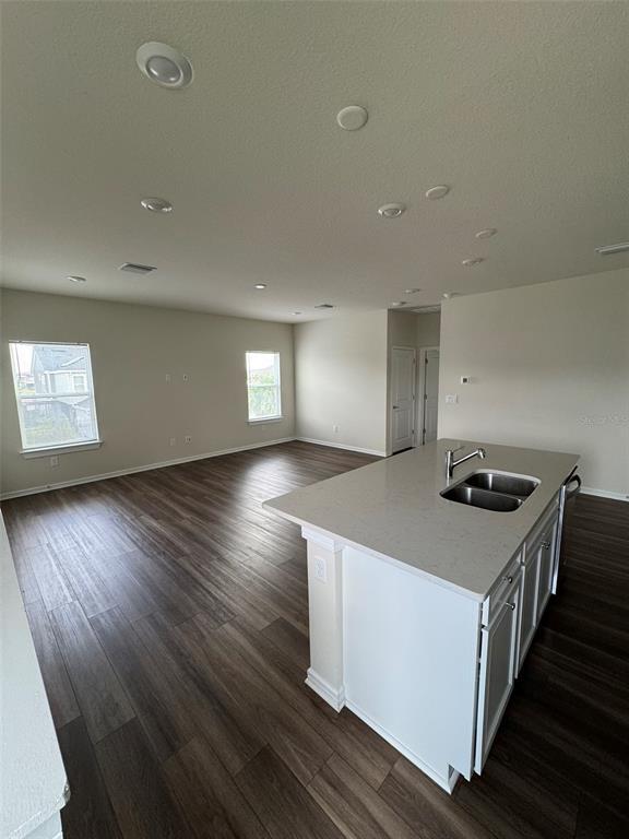 Building Photo - 6350 Rover Wy