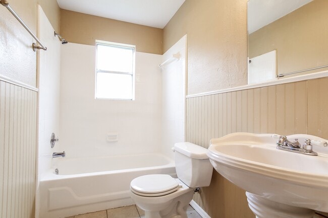 Building Photo - 16146 Coyridge Ln