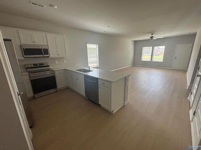 Building Photo - 15416 GRAYSON CIR