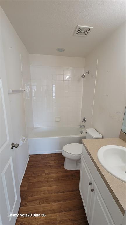 Building Photo - 8810 Walnut Gable Ct