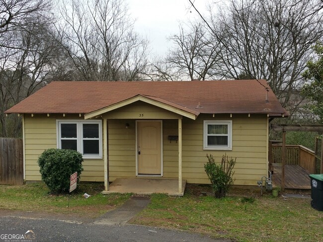 Primary Photo - 35 Clervue Cir NE