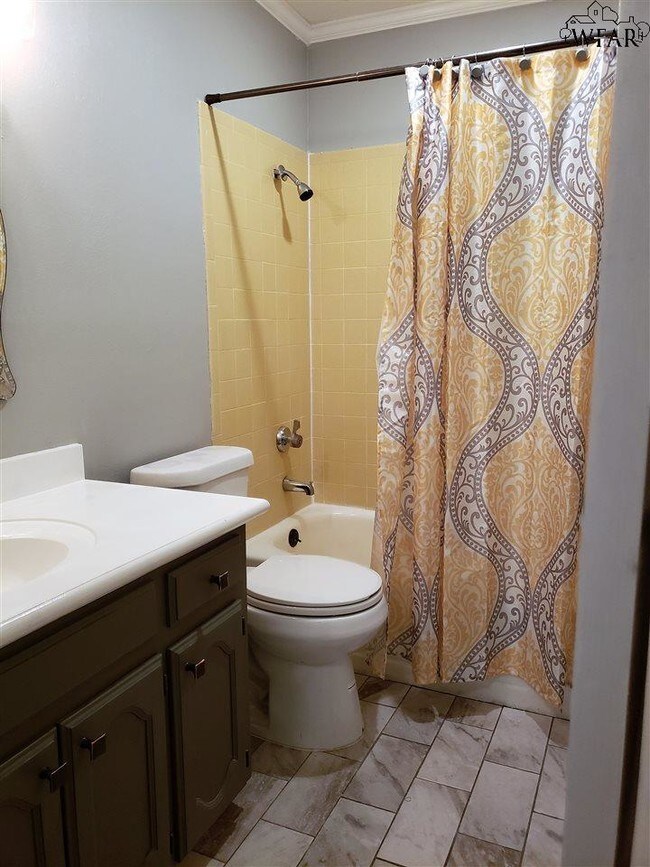 Building Photo - 5011 Sand Beach Rd