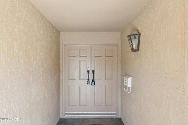 Building Photo - 5208 N 78th Way
