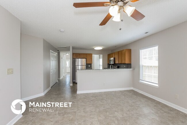 Building Photo - 2167 Mallard Pointe Dr