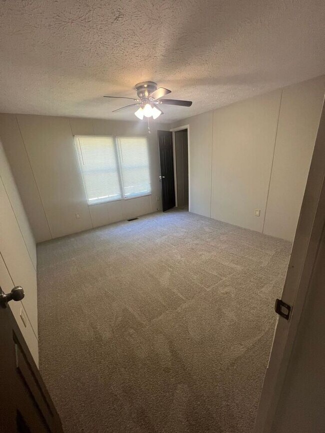 Building Photo - Cozy 3 bedroom 2 bath home in BUFORD SCHOOL DISTRCT!