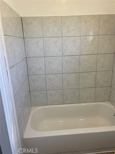 Building Photo - 579 S Iris Ave