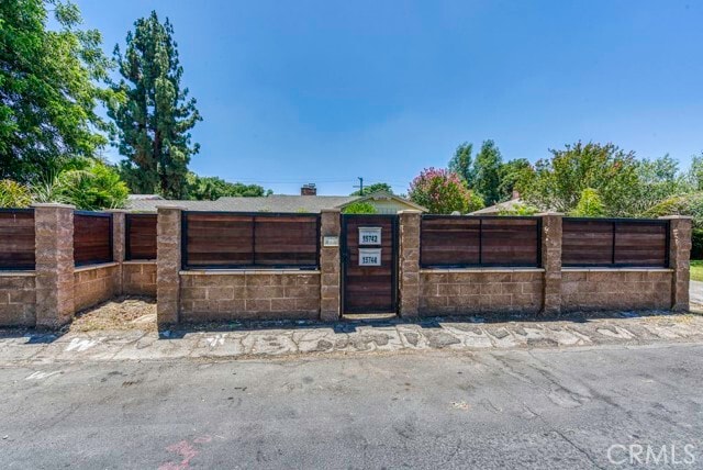 Building Photo - 15744 Hart St