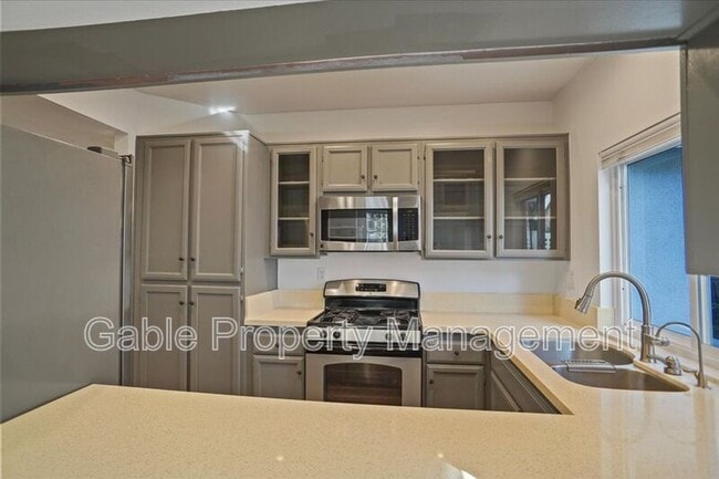 Building Photo - 26020 Moreno Dr