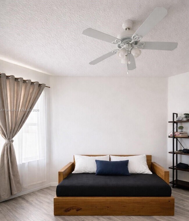 Building Photo - 3038 Marion Ave