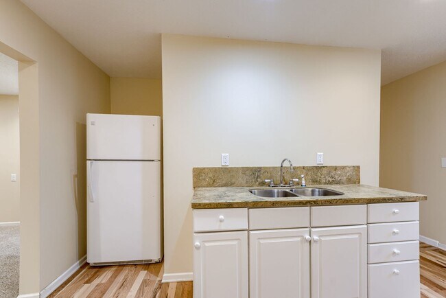 Building Photo - 1101 Bancroft St