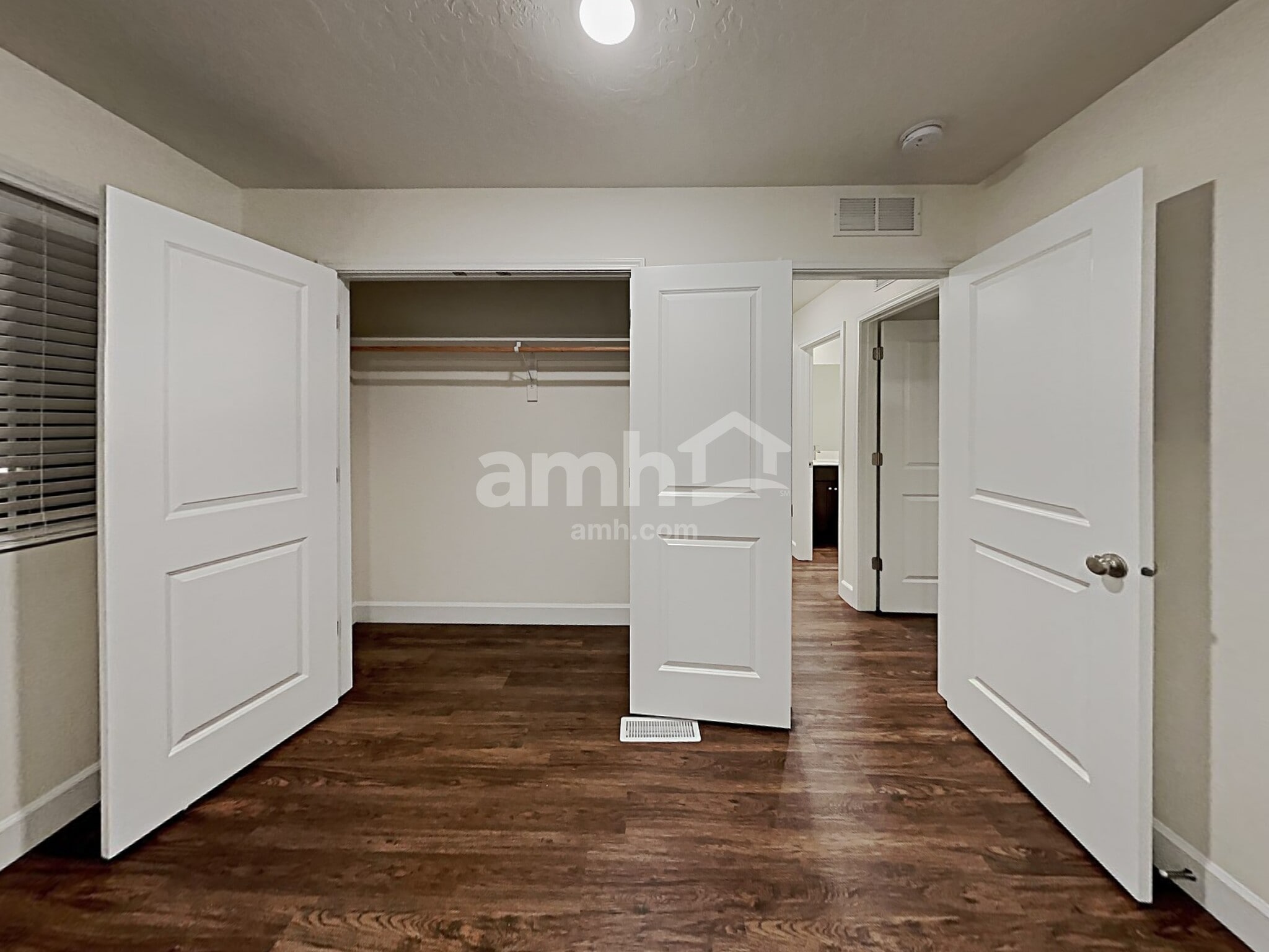 Building Photo - 9486 W Chino St