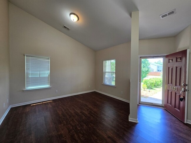 Building Photo - 1833 Talisker Dr