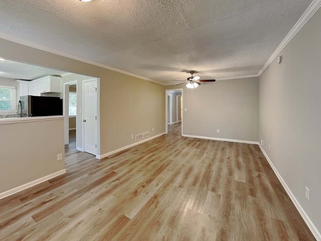Building Photo - 4620 Shannondale Ln