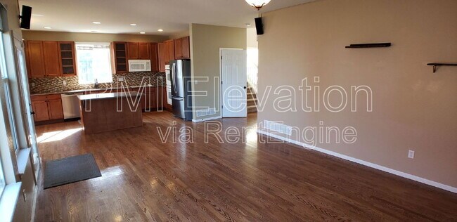 Building Photo - 10740 Windridge Ct