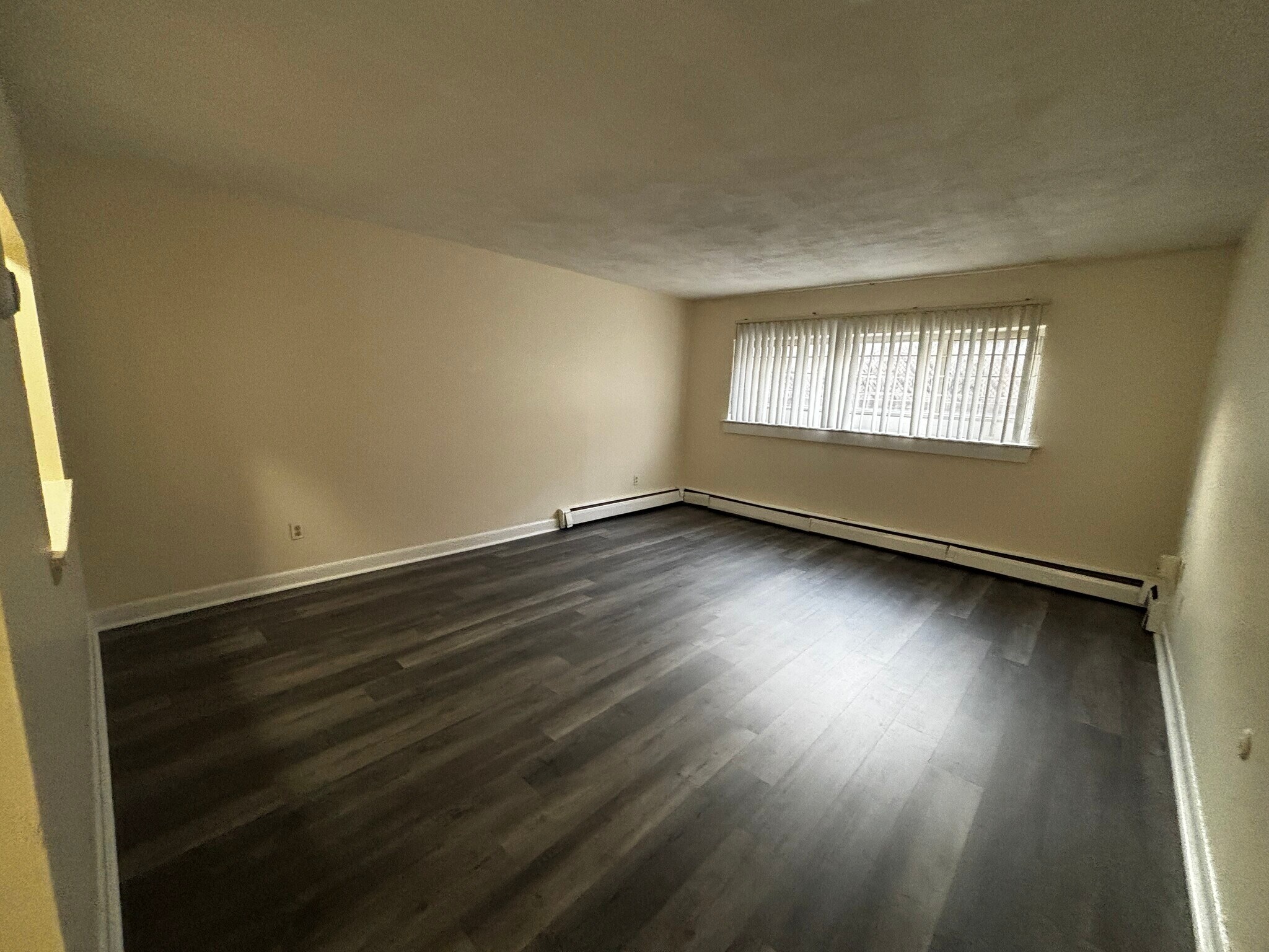 Building Photo - 71 Gardner St