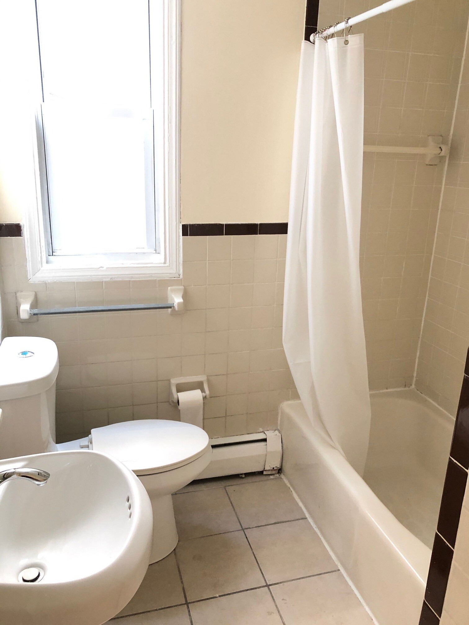 Building Photo - 5 Buckley Ave