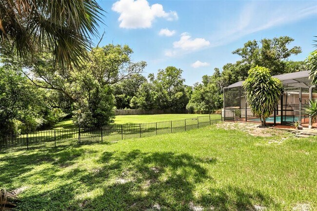 Building Photo - 7708 Eden Park Rd