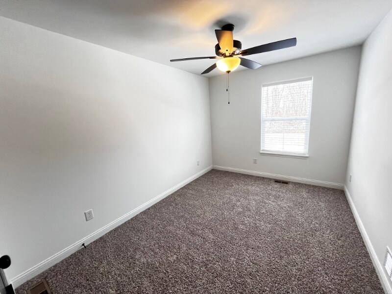 Building Photo - 2065 Aster Dr