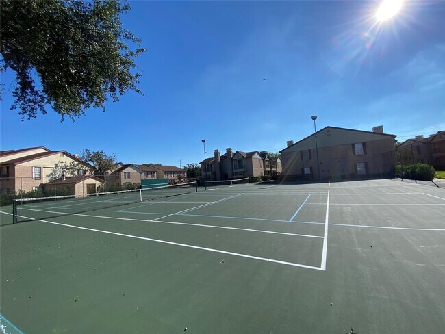 Building Photo - 2120 El Paseo St