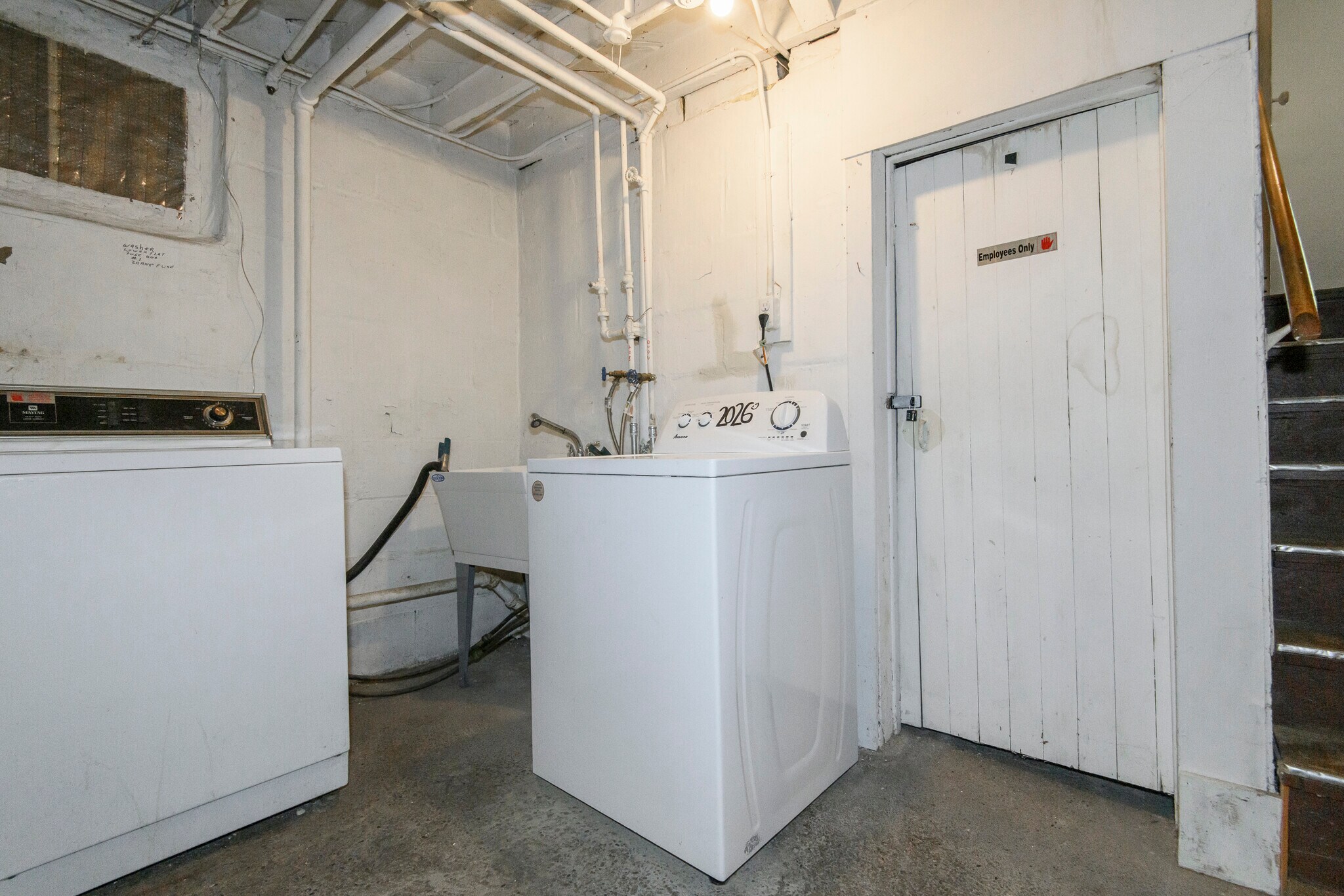 Building Photo - 2028 S 85th St