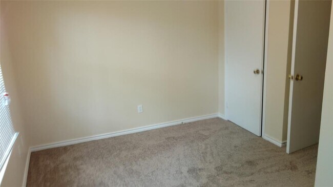 Building Photo - 1210 Gingerlily Cove