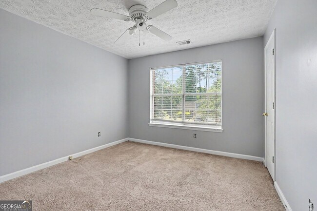 Building Photo - 4394 Cross Ln
