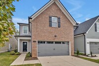 Building Photo - Beautifully upgraded former model home - M...