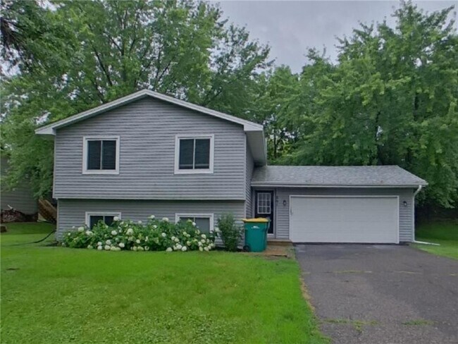 Primary Photo - 891 Nez Perce Ct