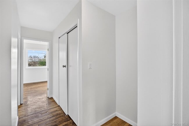 Building Photo - 2112 Lacombe Ave