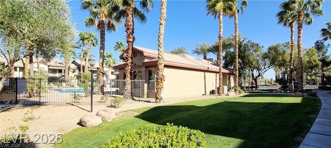 Building Photo - 8000 W Badura Ave