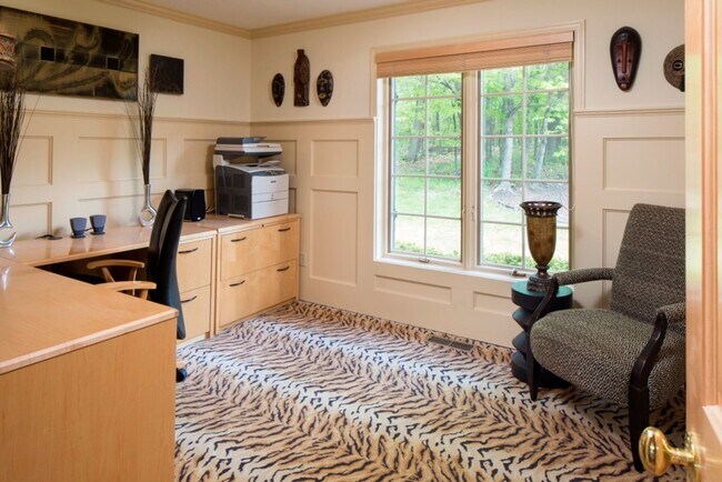 Building Photo - Resort Home