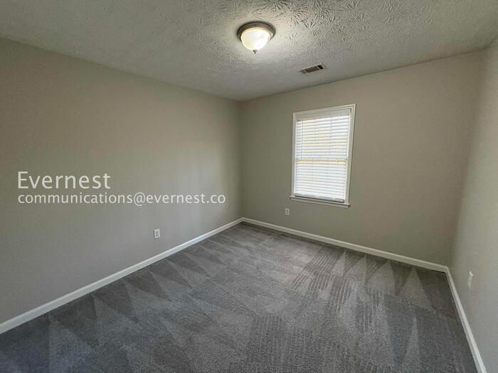 Building Photo - 130 Summerfield Dr