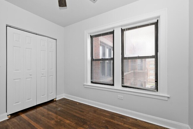 Building Photo - New Renovation - Condo Quality 2-bedroom Apartment! No Security Deposit!