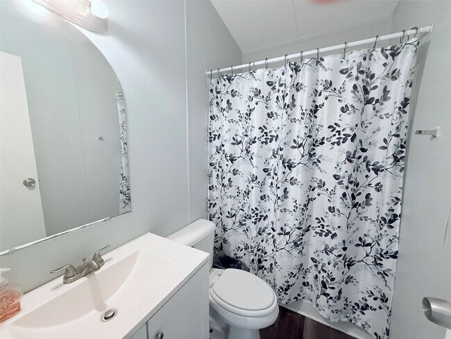 Building Photo - 12738 Pecan Tree Ct