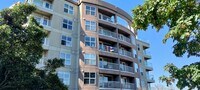 Building Photo - 530 Melrose Ave E