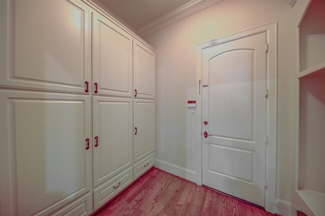 Building Photo - 3903 Tennyson St